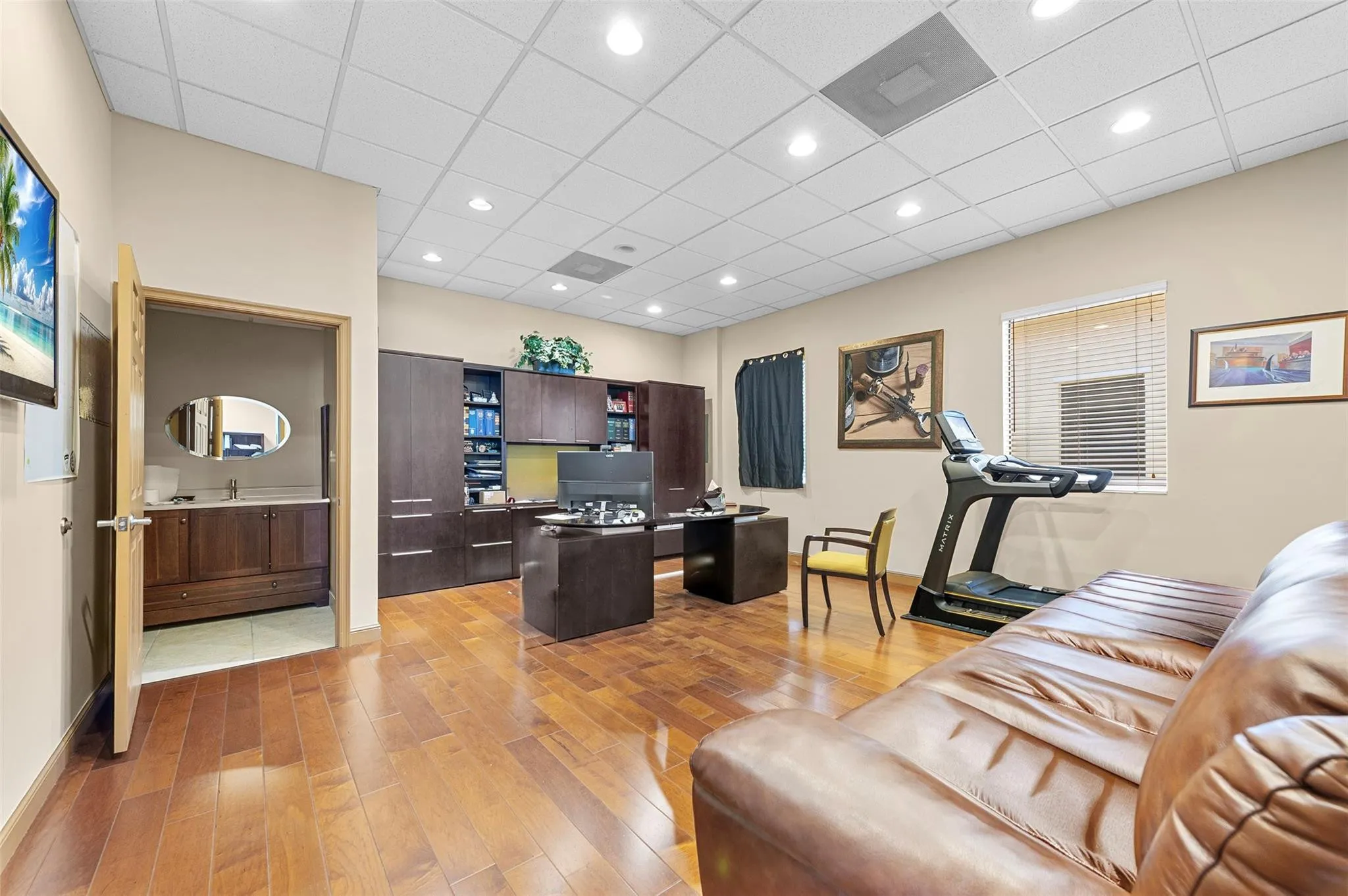 Property photo 35