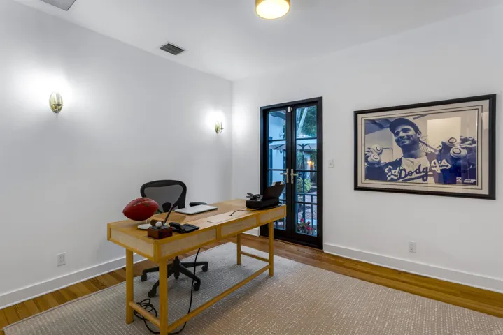 OFFICE_EB
