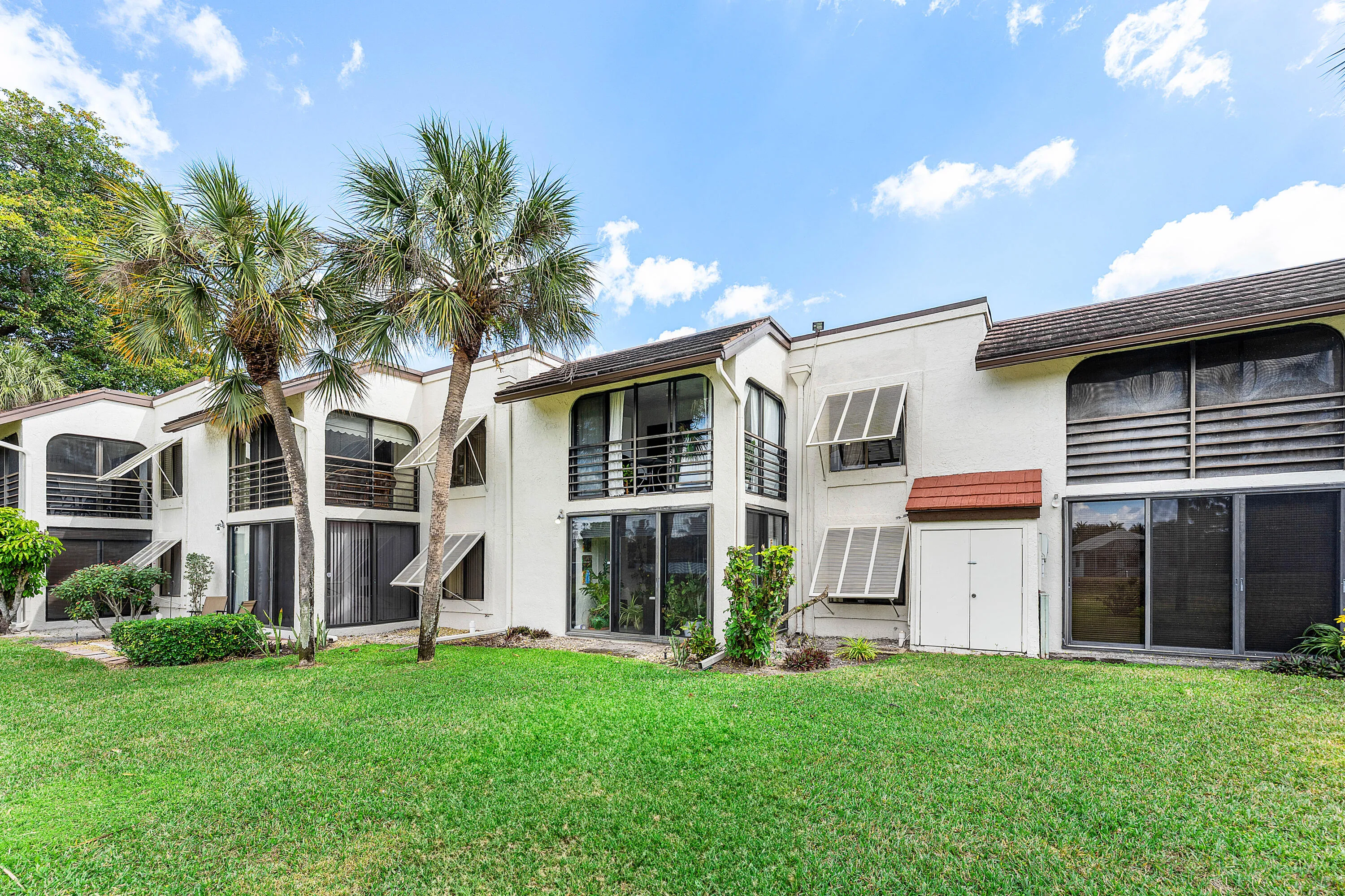 038-10155MangroveDrive-204-BoyntonBeach-