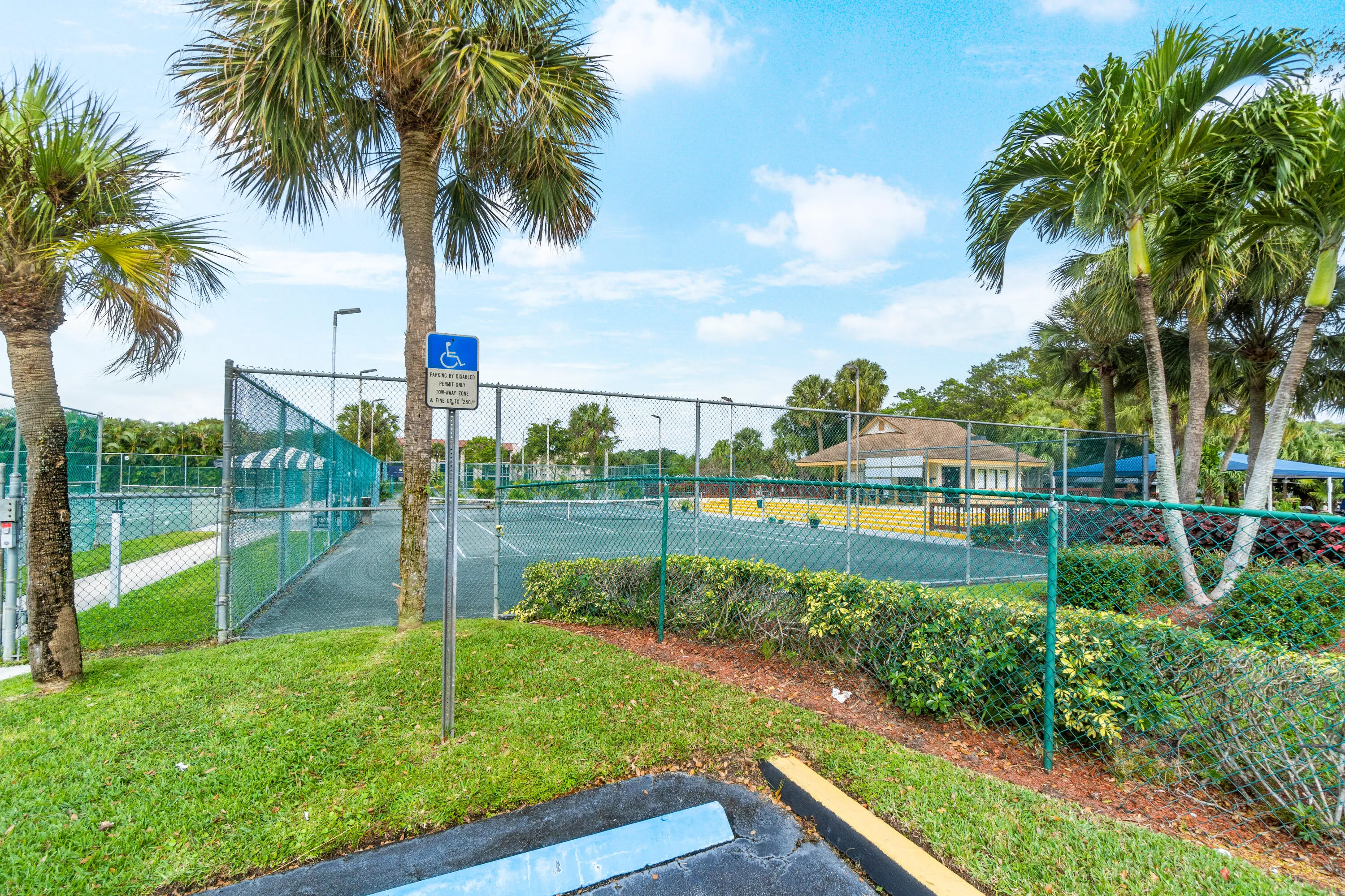 049-10155MangroveDrive-204-BoyntonBeach-