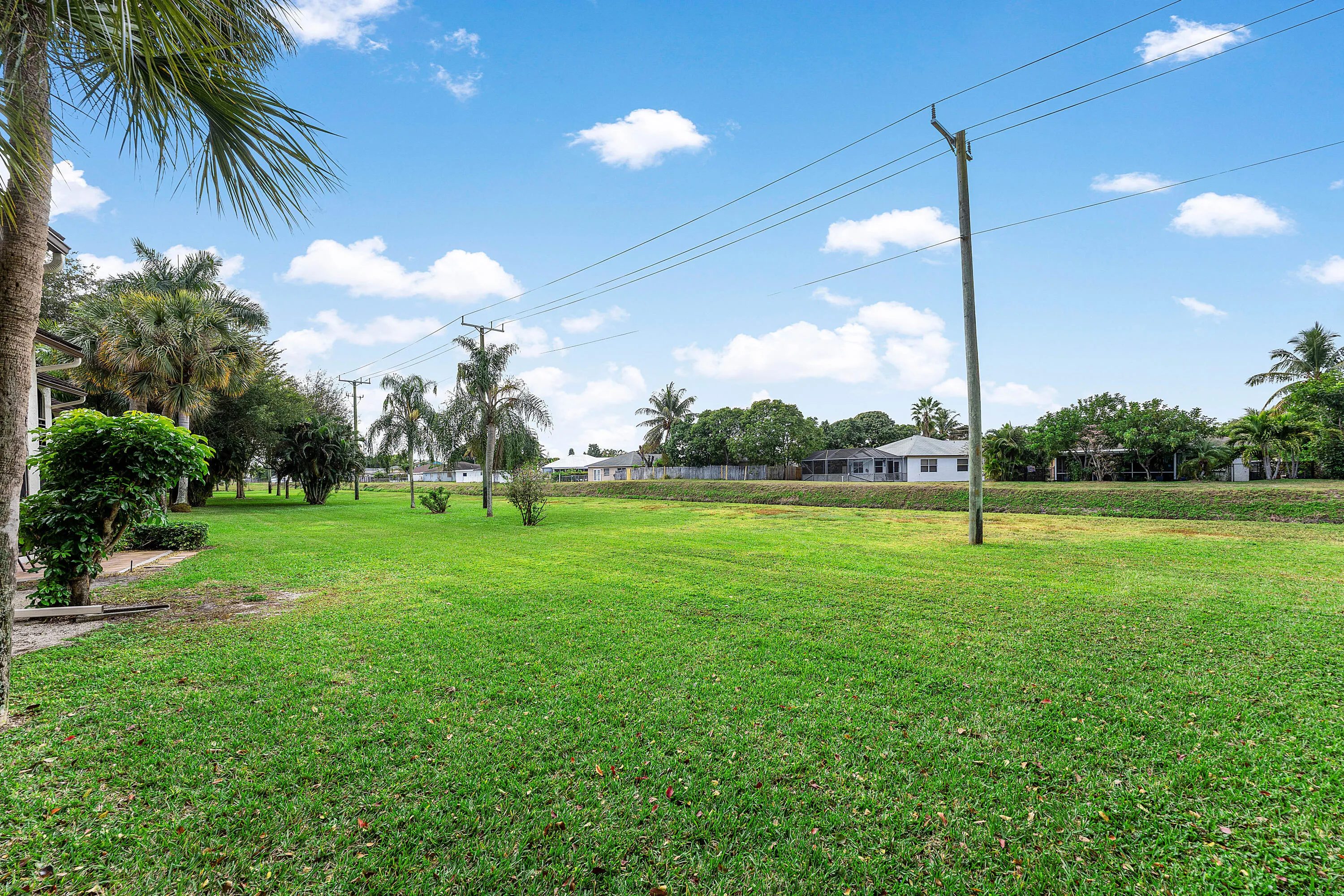 035-10155MangroveDrive-204-BoyntonBeach-