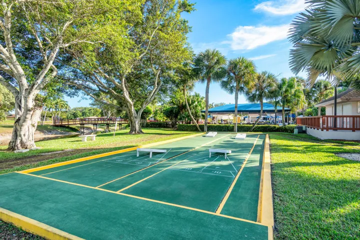 046-10155MangroveDrive-204-BoyntonBeach-