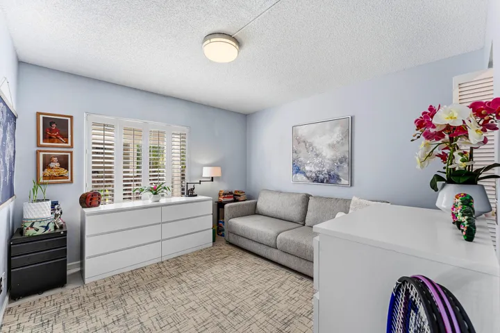 021-10155MangroveDrive-204-BoyntonBeach-