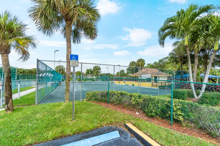 049-10155MangroveDrive-204-BoyntonBeach-