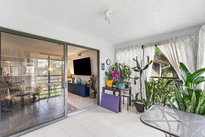 033-10155MangroveDrive-204-BoyntonBeach-