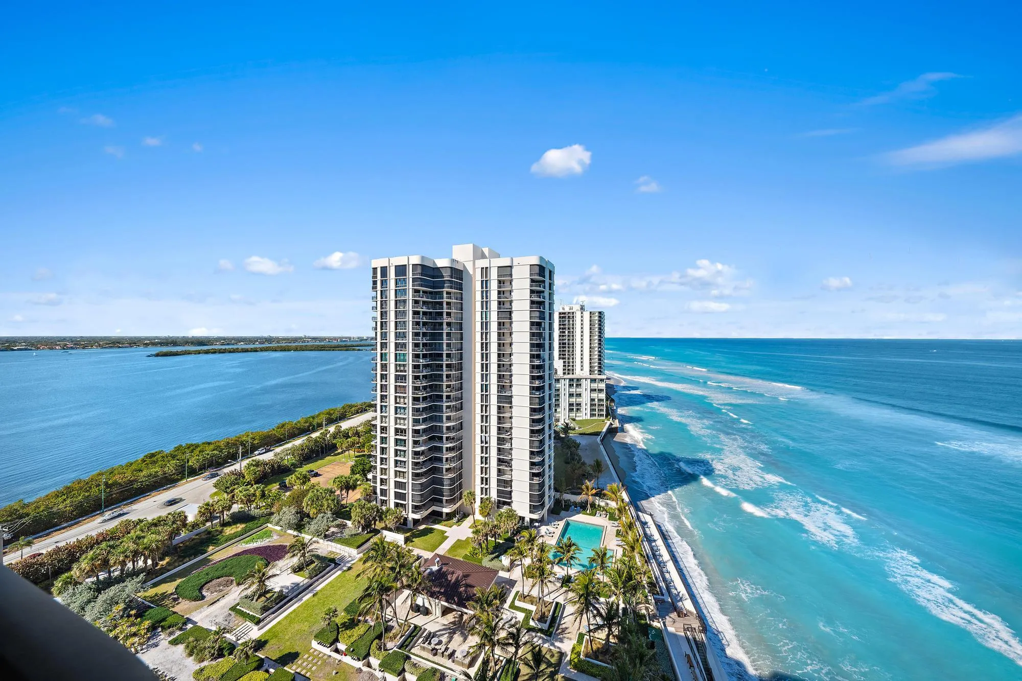 5380 N Ocean Dr-20