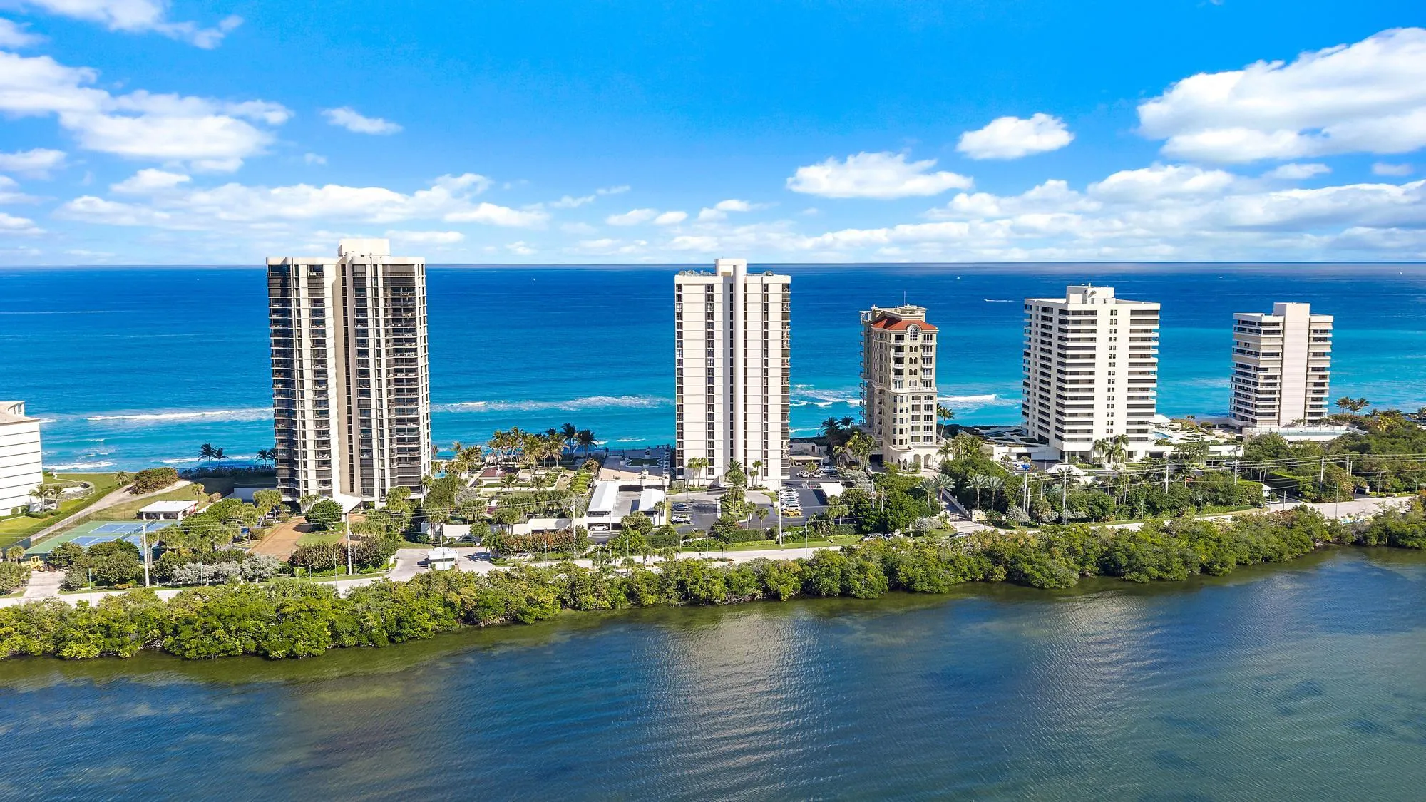 5380 N Ocean Dr-27