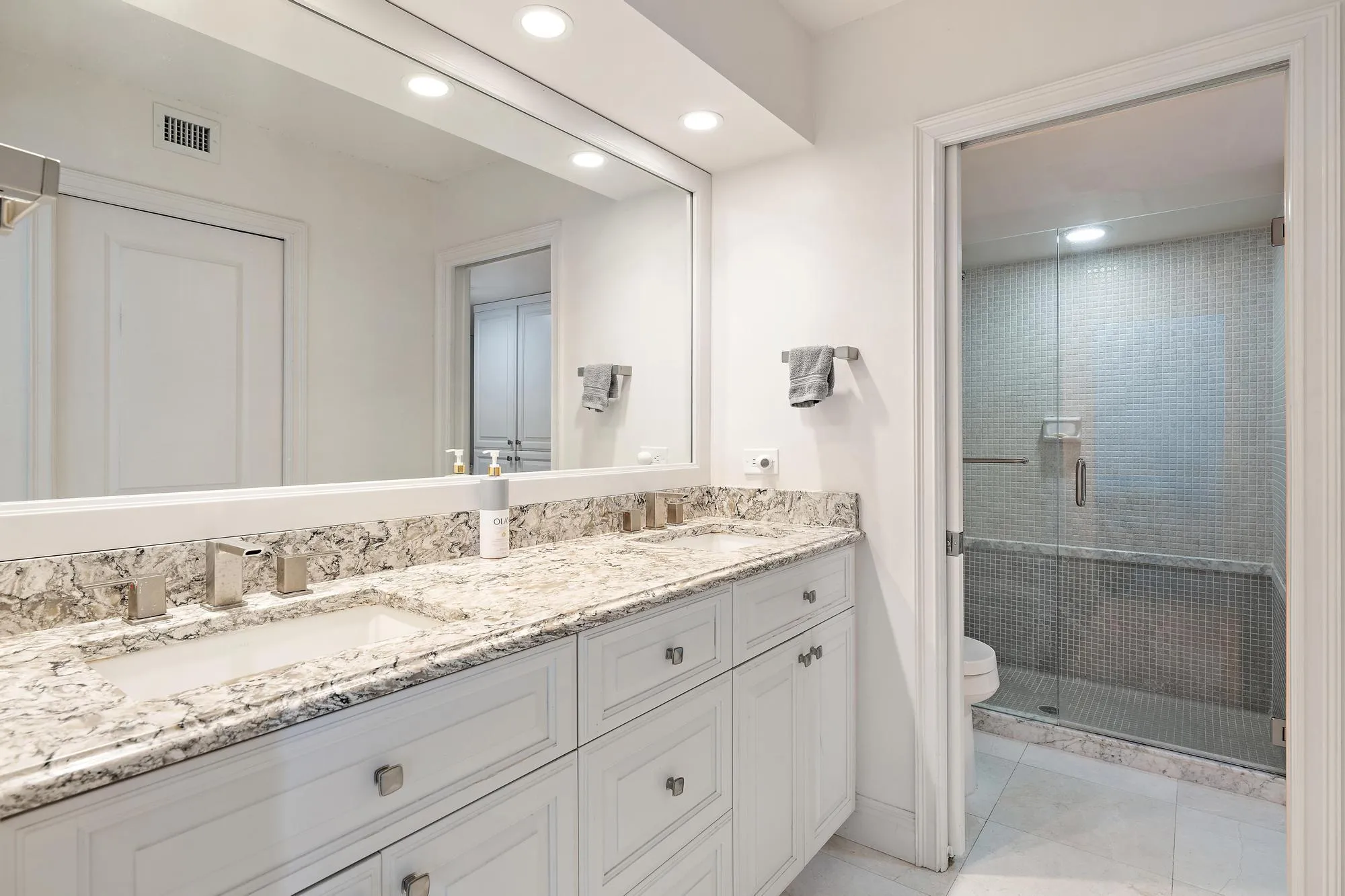 5380 N Ocean Dr-10