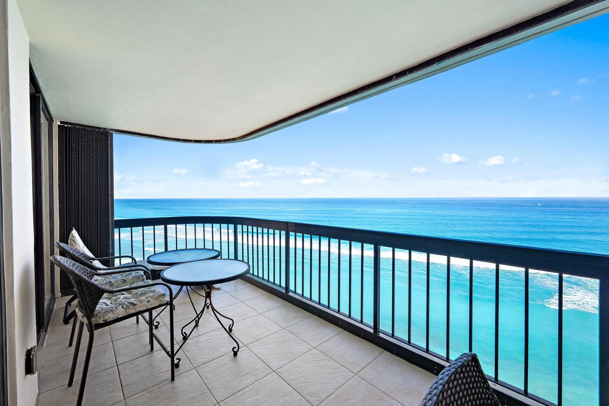 5380 N Ocean Dr-18