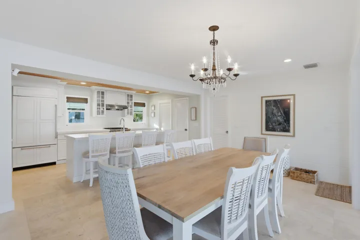 1031 SE MacArthur Blvd Stuart-large-021-
