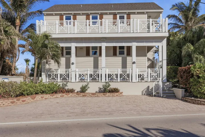 1031 SE MacArthur Blvd Stuart-large-005-