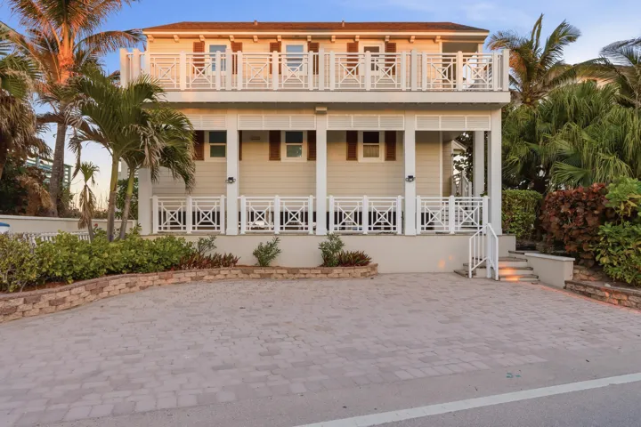 1031 SE MacArthur Blvd Stuart-large-053-