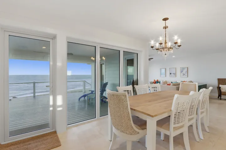 1031 SE MacArthur Blvd Stuart-large-033-