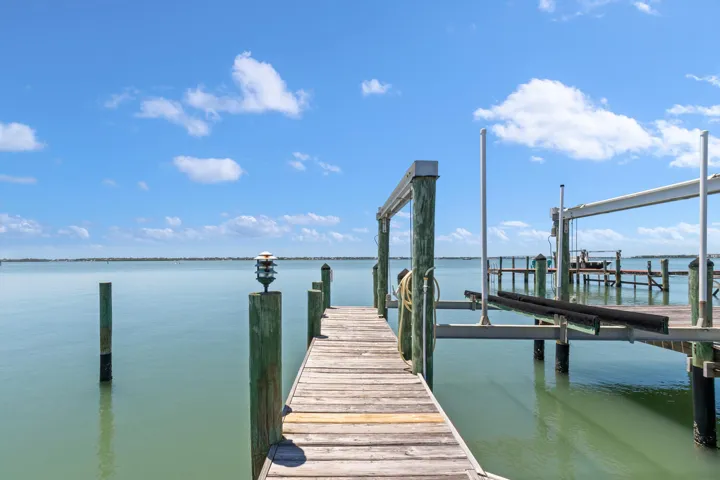 1031 SE MacArthur Blvd Stuart-large-077-