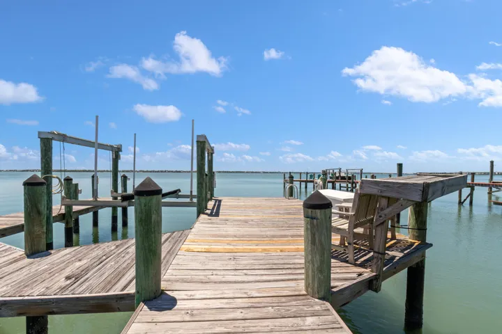 1031 SE MacArthur Blvd Stuart-large-075-
