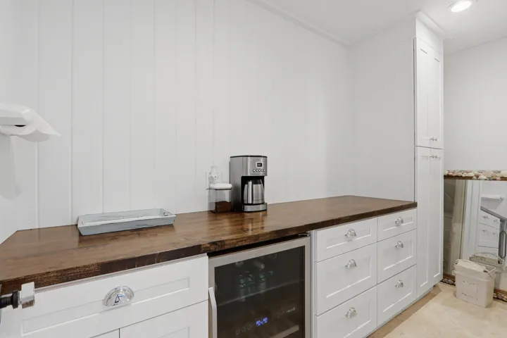 1031 SE MacArthur Blvd Stuart-large-031-