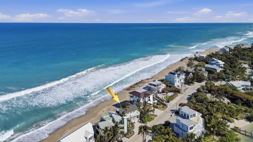 1031 SE MacArthur Blvd Stuart-large-056-