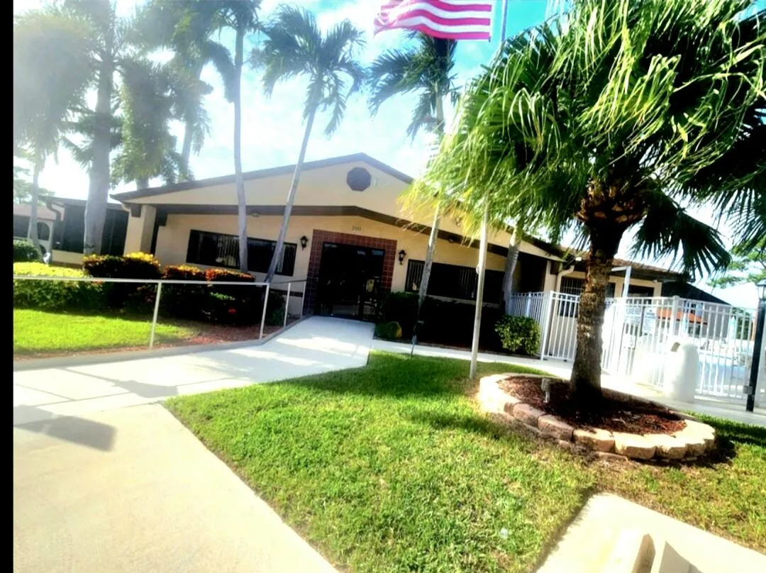 CLUBHOUSE/OFFICE
