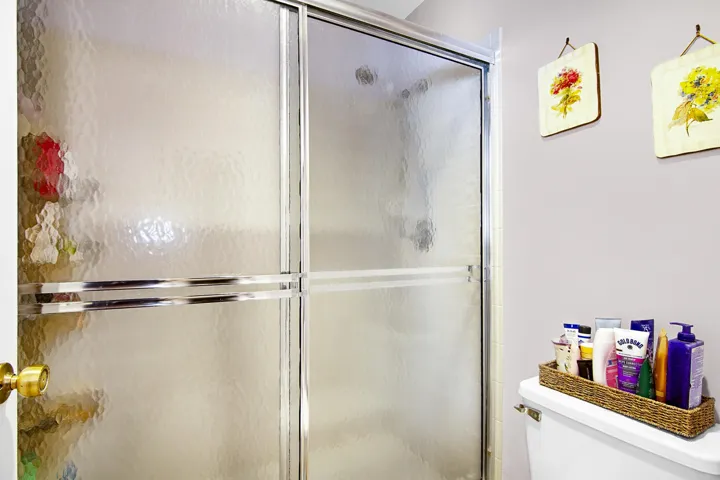 6189 Riverwalk_Unit 2_015