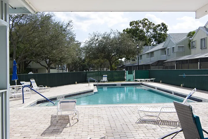 6189 Riverwalk_Unit 2_020