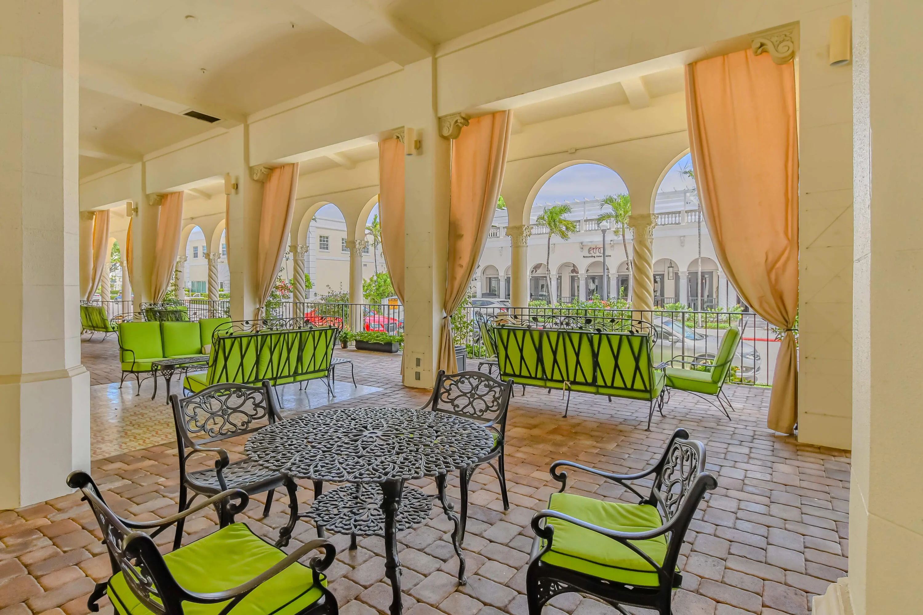Palm Beach Hotel Condo