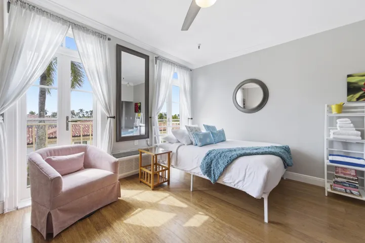 Juliet Balcony Studio Suite