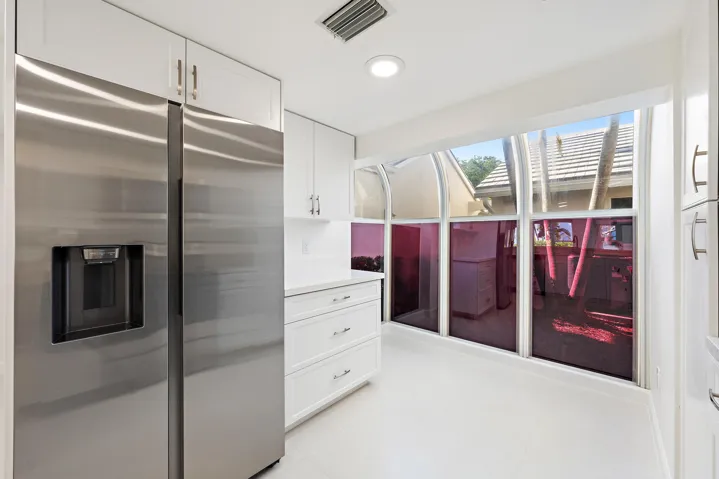 1000 N US Hwy 1 Apt 652-3