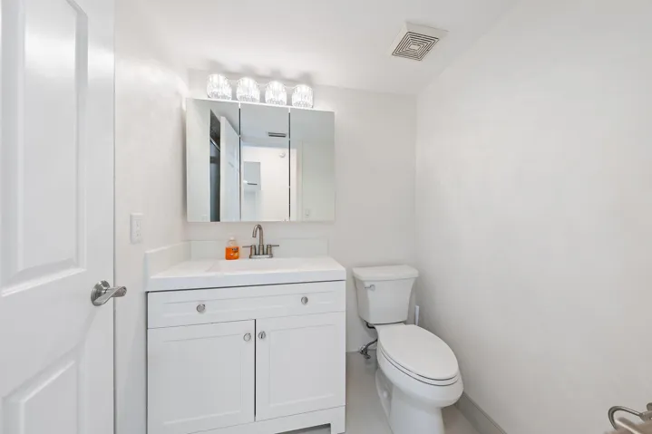 1000 N US Hwy 1 Apt 652-5