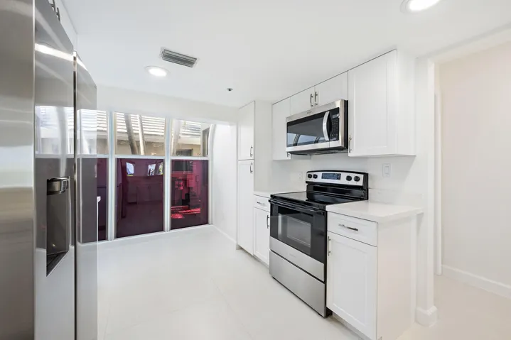 1000 N US Hwy 1 Apt 652-2