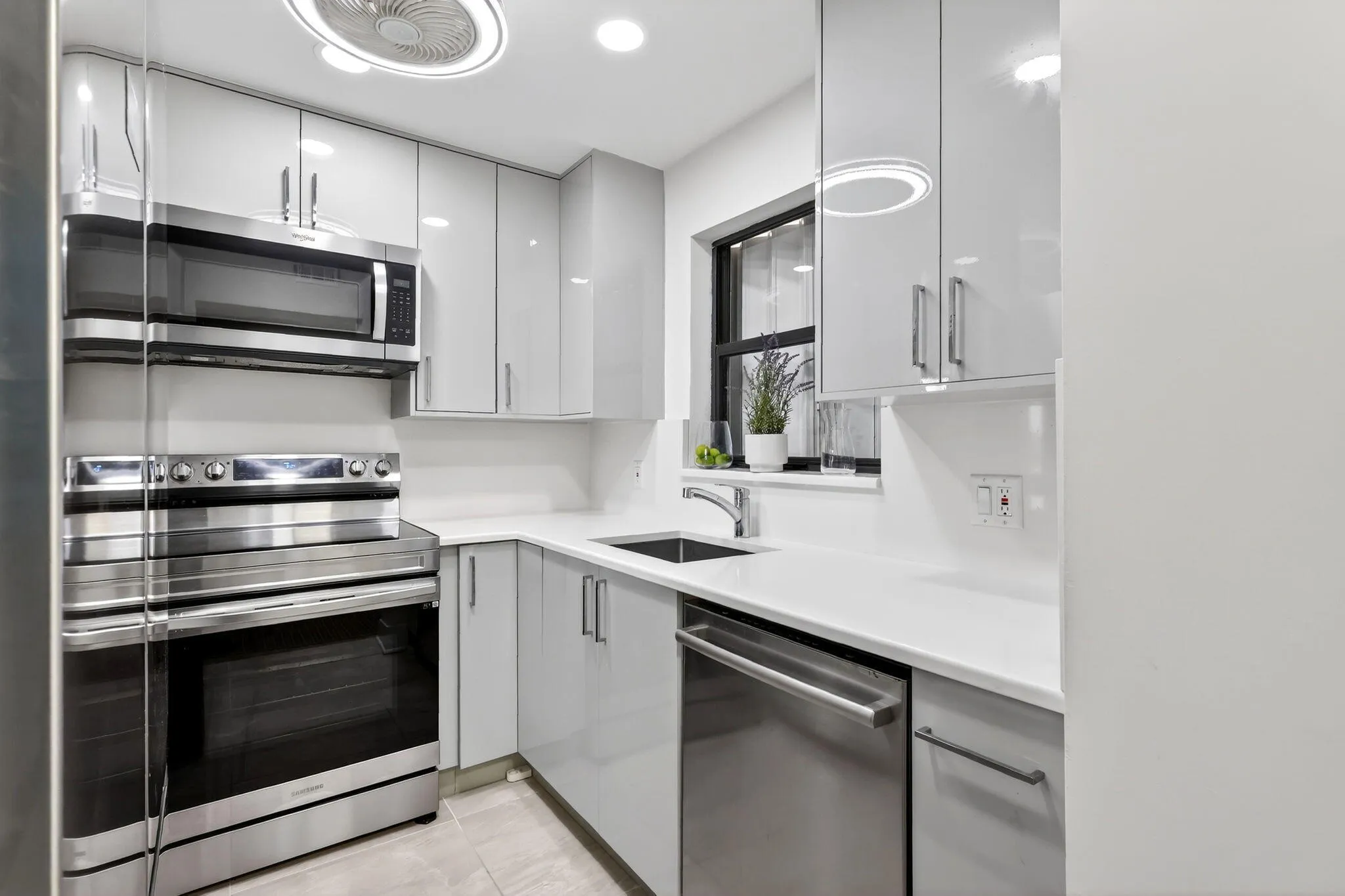 25-web-or-mls-5P1A7844