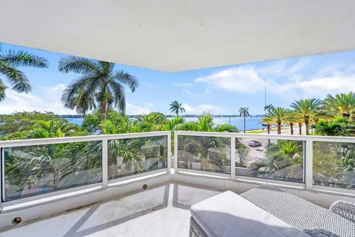 1617 N Flagler Dr Unit 3A -30