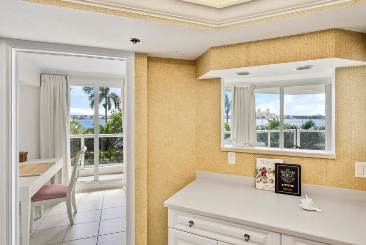 1617 N Flagler Dr Unit 3A -20