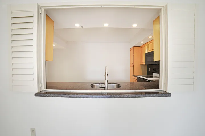 Kitchen-Window
