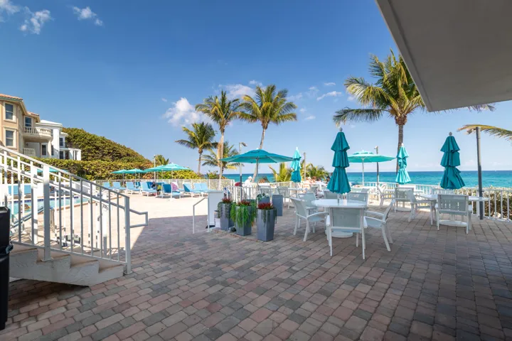 Beach Lounge-Pool-B