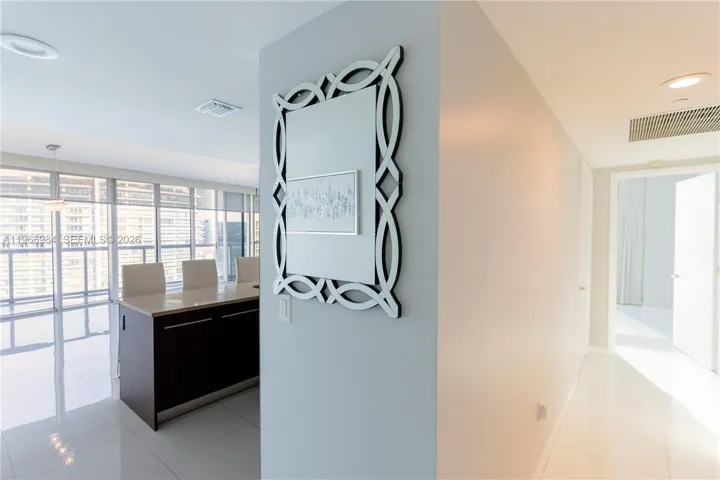 #iconbrickell#buyinmiamiflorida#luisurcuyo#brickellrealestate
