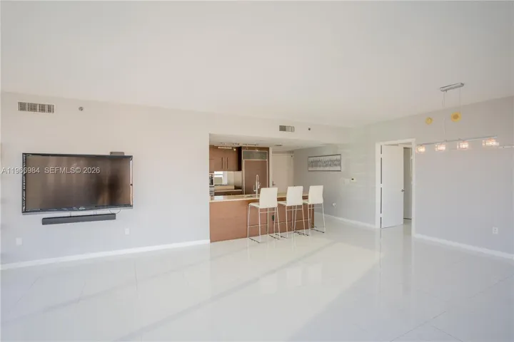 #iconbrickell#buyinmiamiflorida#luisurcuyo#brickellrealestate