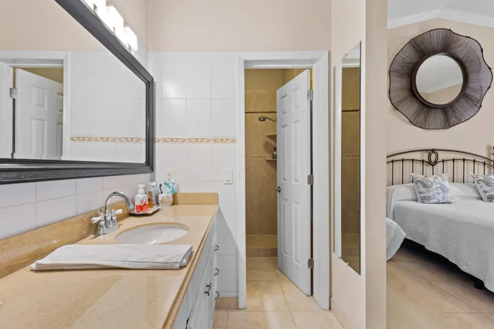 4532 Carambola Cir S by Skybankpro.com P