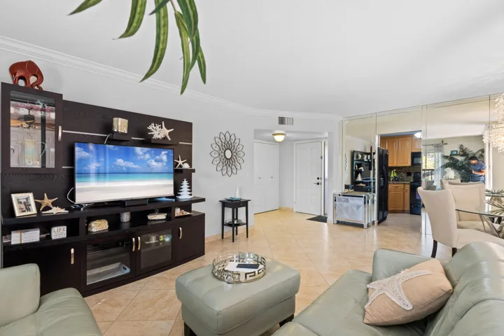 4532 Carambola Cir S by Skybankpro.com P