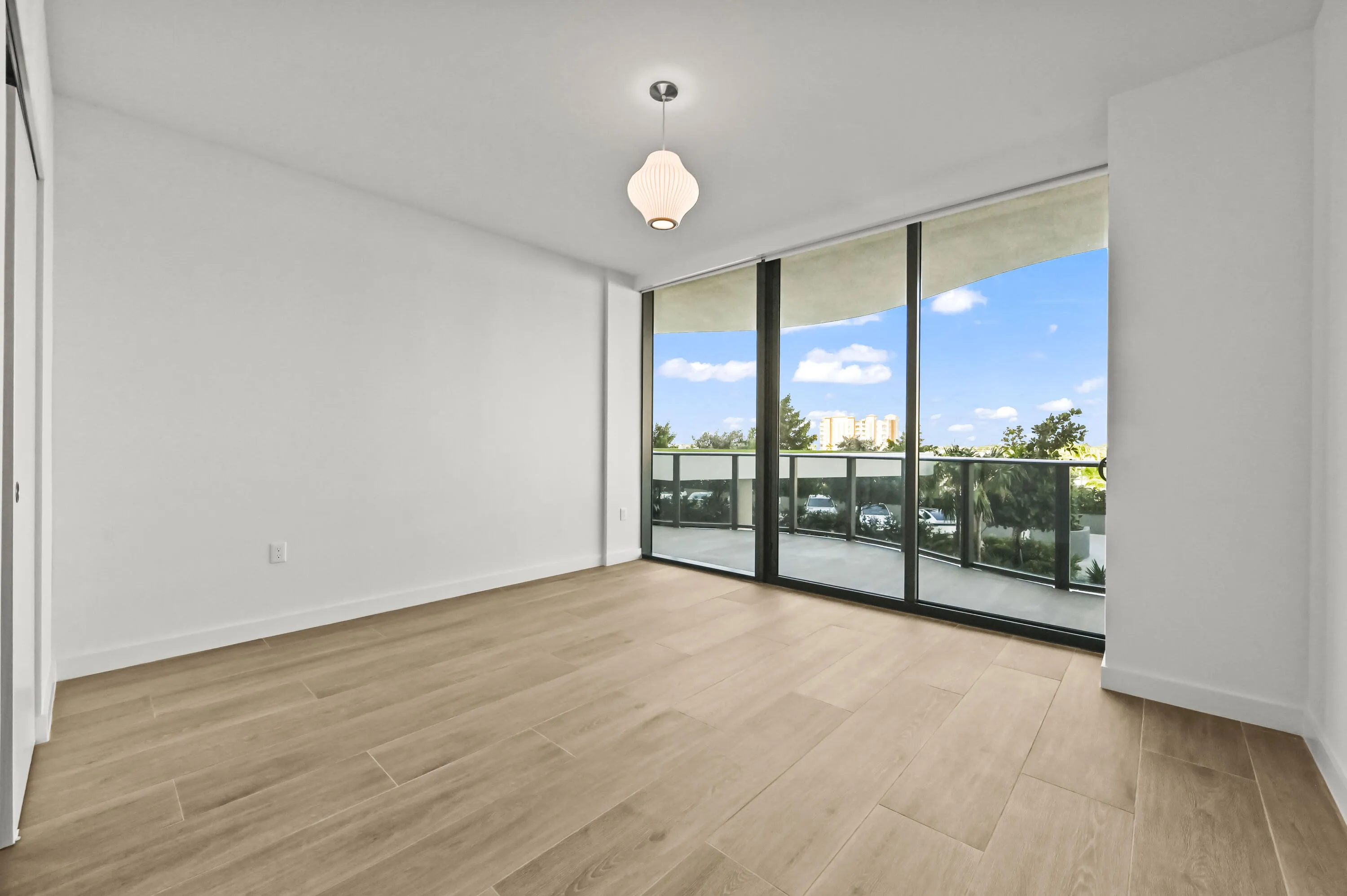 30 Bedroom 02