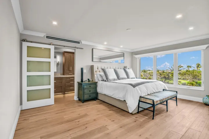 Primary suite