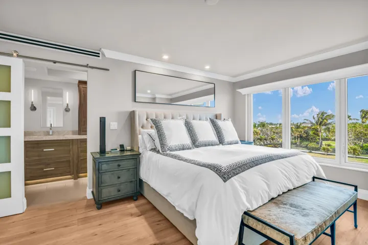Primary suite