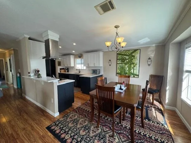 Dining Kitchen