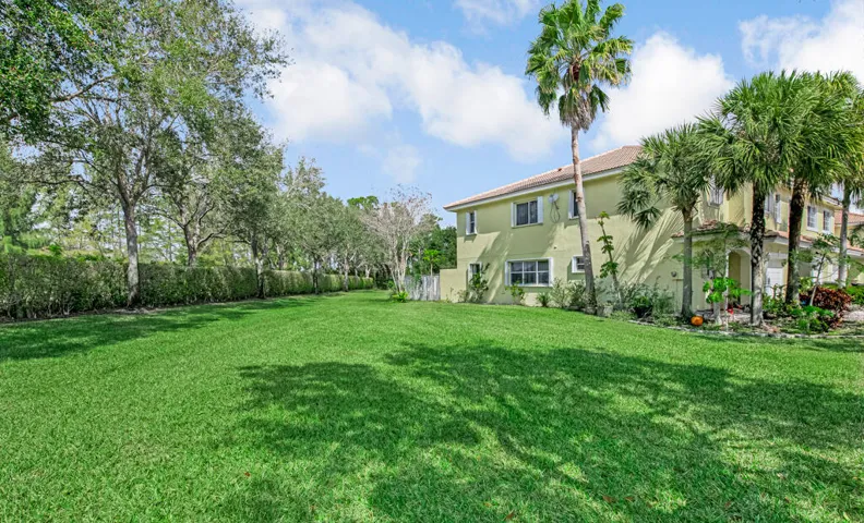 large size yard