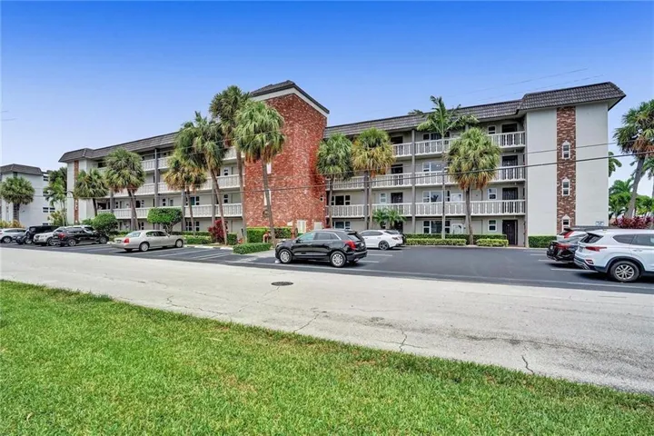 COASTAL LIVING AT ITS BEST FOR BEACH & BOAT LOVERS IN LAUDERDALE BY THE SEA. THIS NICELY REMODELED UNIT FEATURES 1300 SQ FT, 2 BEDROOMS 2 BATHROOMS LOCATED DIRECTLY ON THE CANAL W/ AMAZING WATER VIEWS ONLY 600 FT FROM THE INTRACOASTAL. KITCHEN FEATURES WHITE SHAKER CABINETS, STAINLESS STEEL APPLIANCES W/ GRANITE COUNTERTOPS, & IN UNIT WASHER/ DRYER. PRIMARY BEDROOM ALSO HAS WATER VIEWS W/ WALK IN CUSTOM CALIFORNIA STYLE CLOSET. UPDATED BATHROOMS, NO FIXED BRIDGES, 3 HEATED POOLS, 3 BBQ AREAS, TIKI HUT.