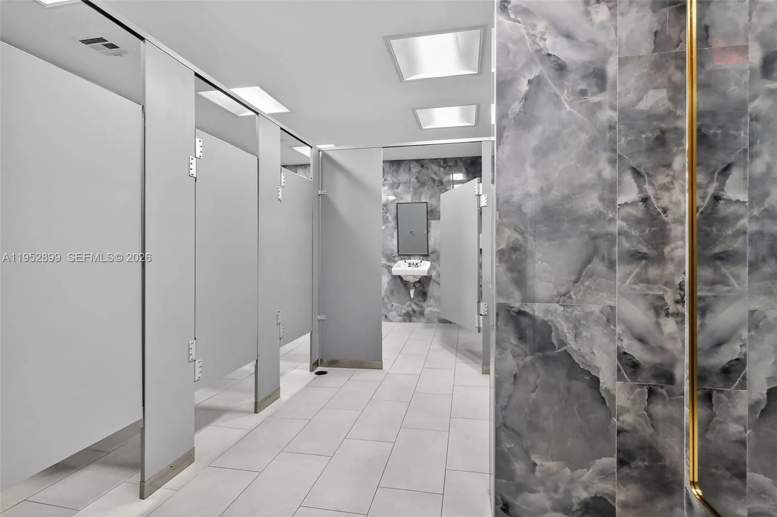 outdoor bathroom