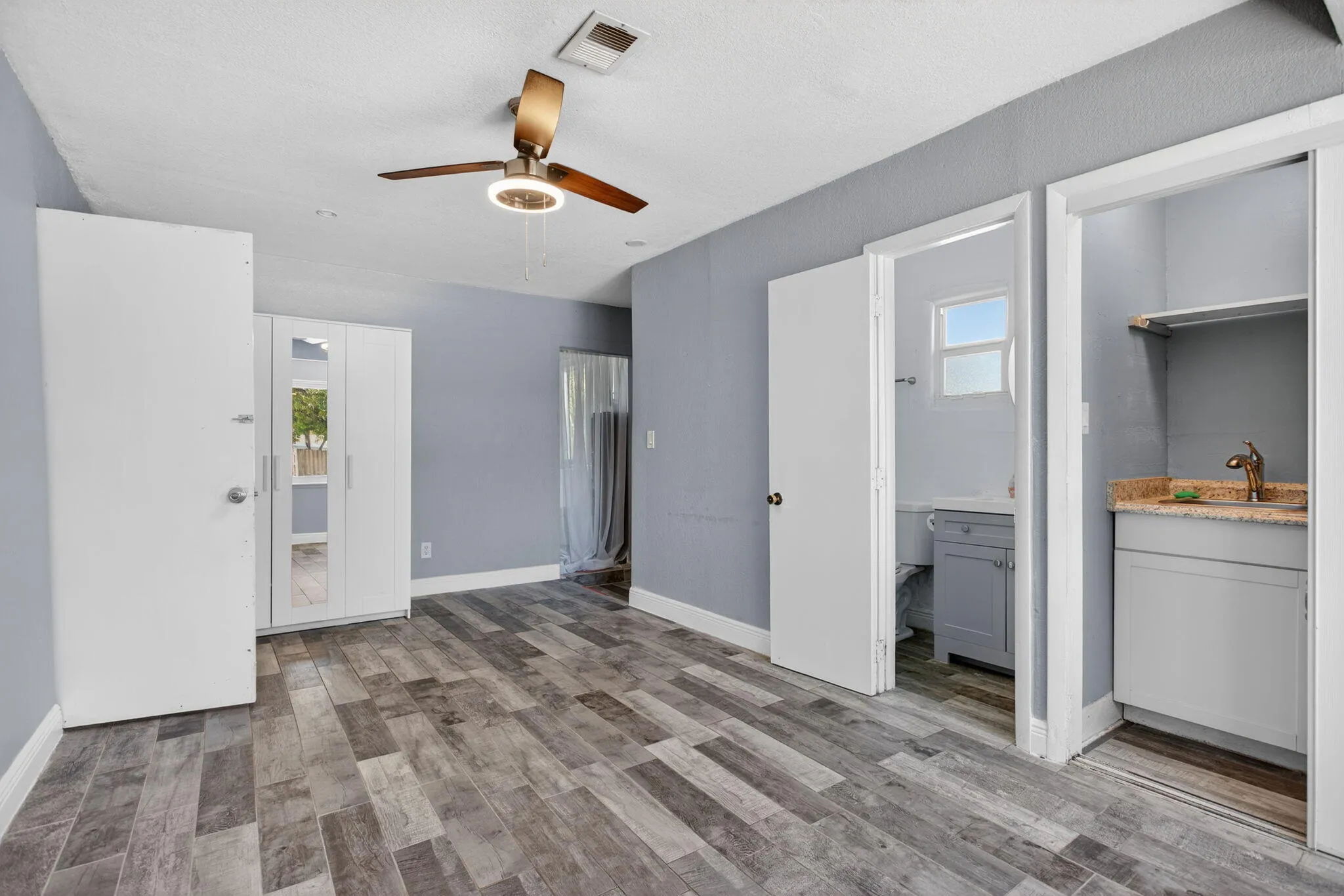 30-web-or-mls-2811 -8050