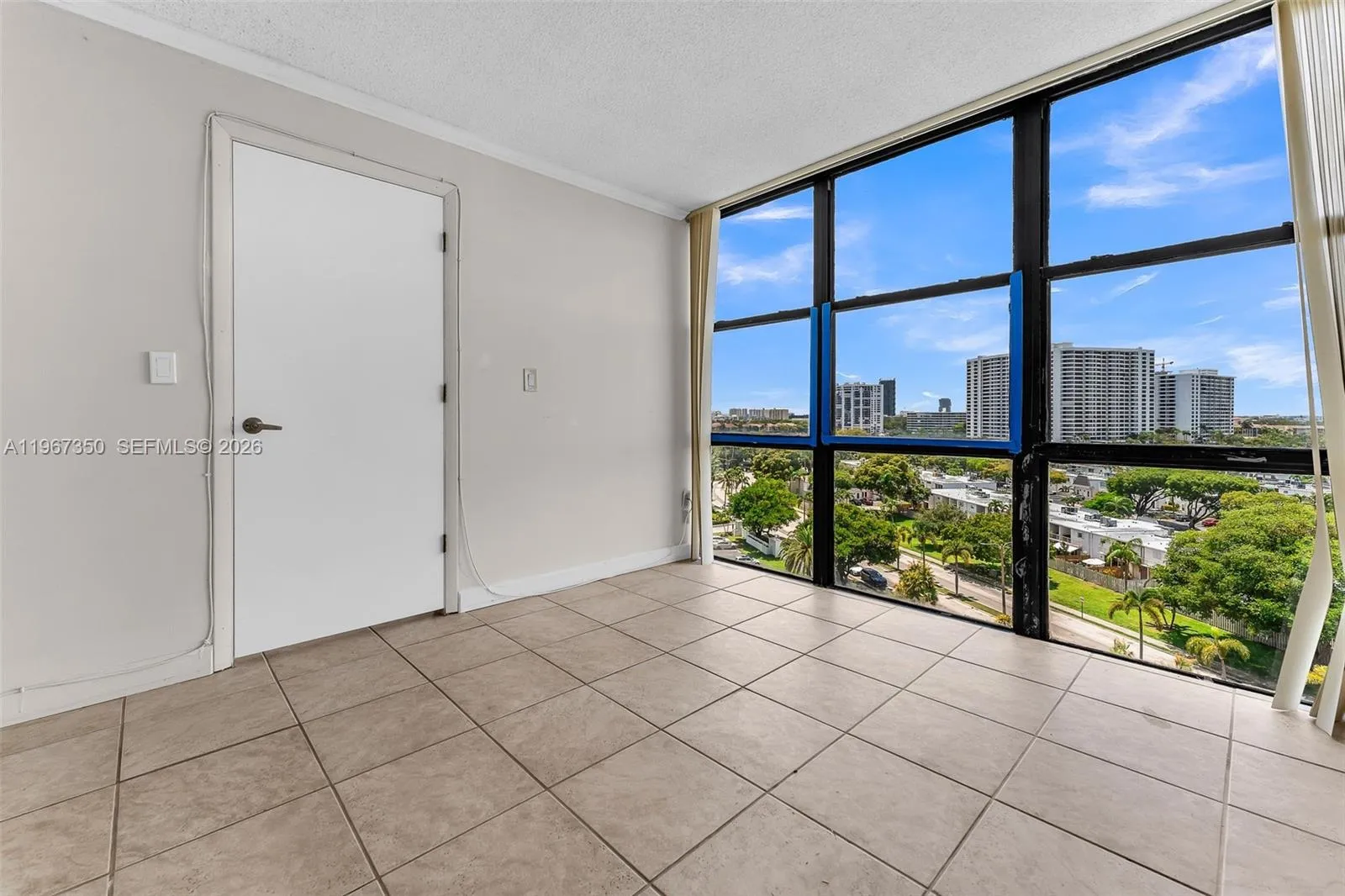 800 Parkview Drive, Unit #1007 - FOR RENT.Three Islands, Hallandale Beach, FL 33009. Florida. Oceanview Park Condominium.