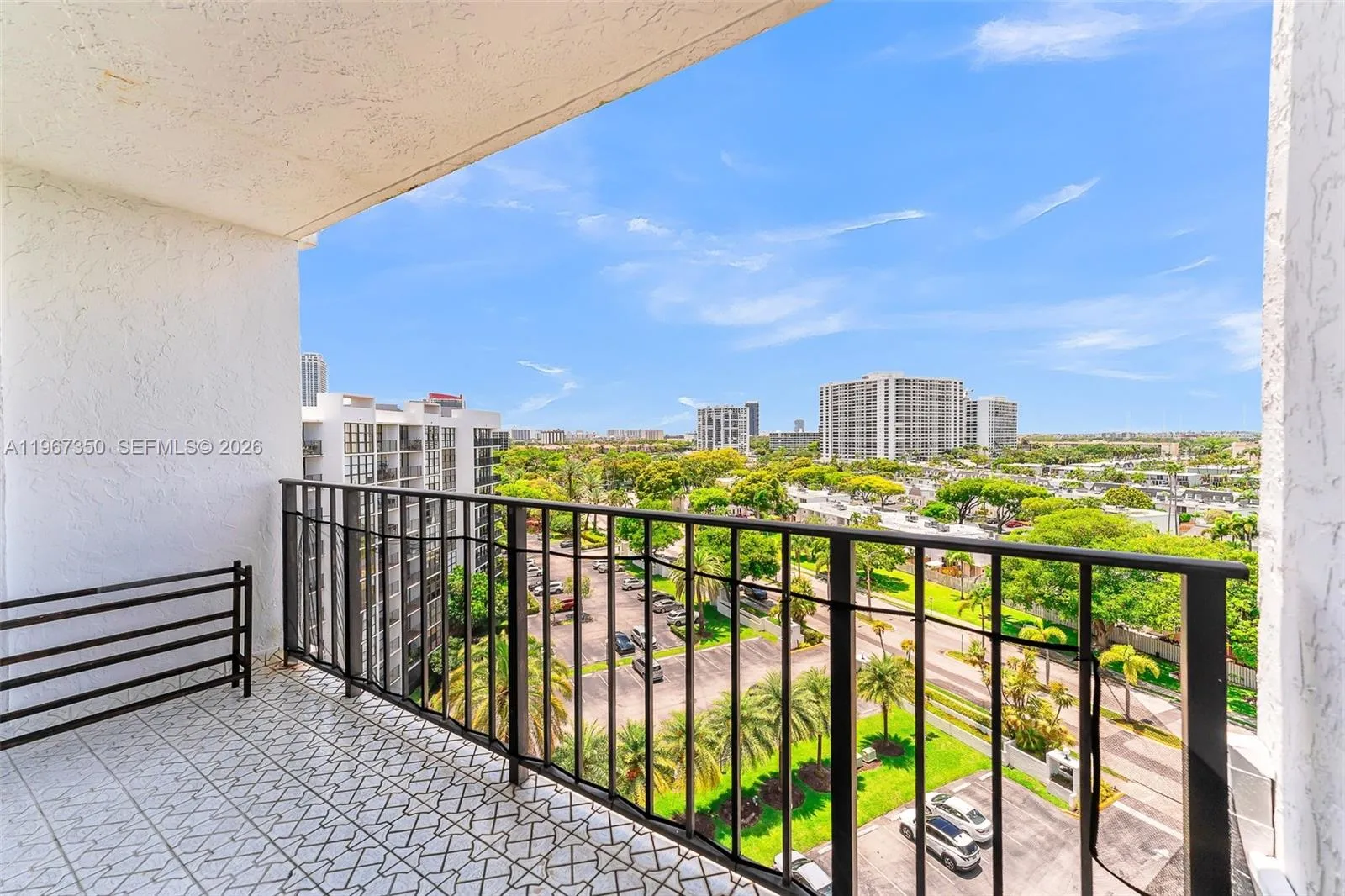 800 Parkview Drive, Unit #1007 - FOR RENT.Three Islands, Hallandale Beach, FL 33009. Florida. Oceanview Park Condominium.