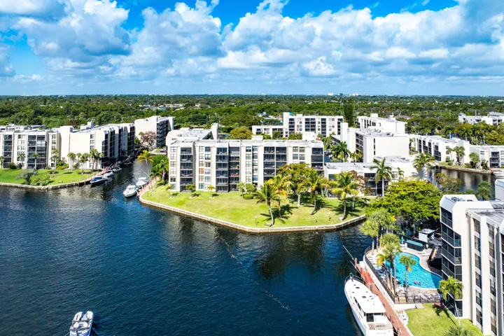 030-7RoyalPalmWay-507-BocaRaton-FL-33432