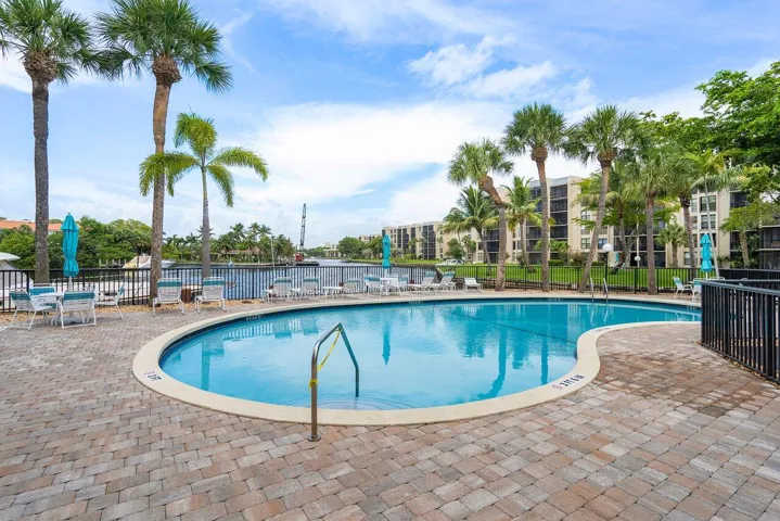 030-22RoyalPalmWay-402-BocaRaton-FL-3343